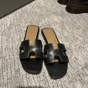 Hermes Oran sandals